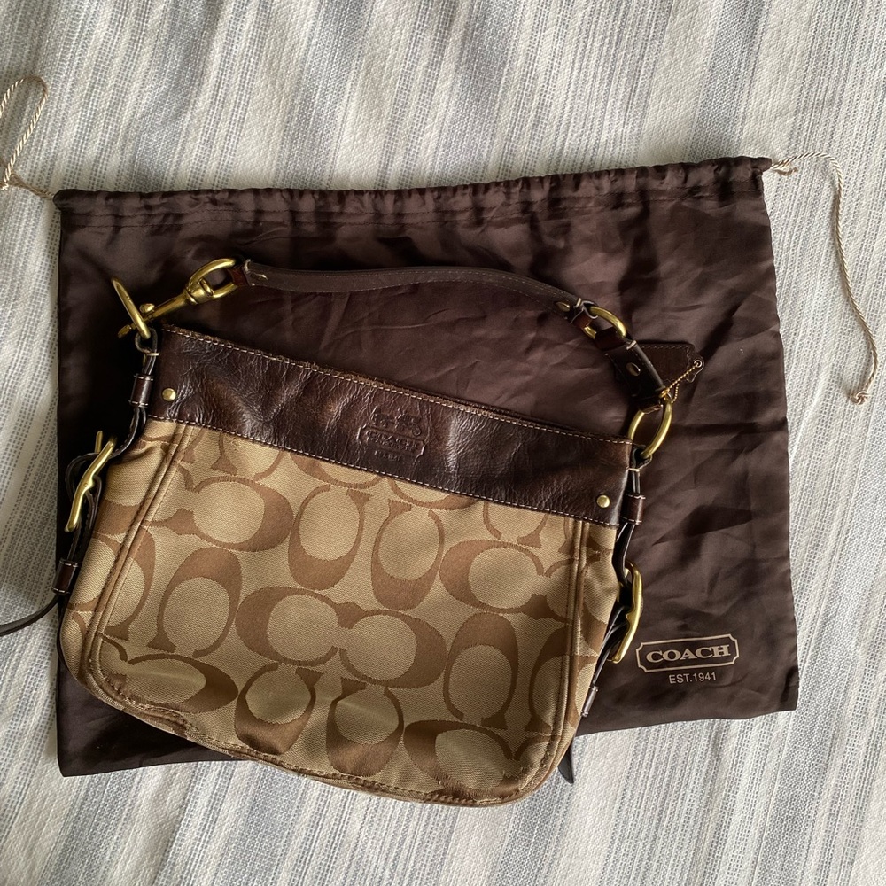 Coach Shoulder Bag!